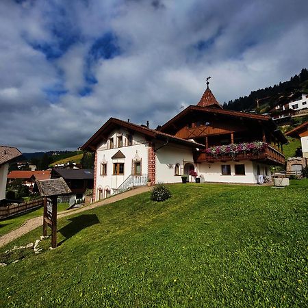 Garni Hotel Belalp Santa Cristina Val Gardena Ngoại thất bức ảnh