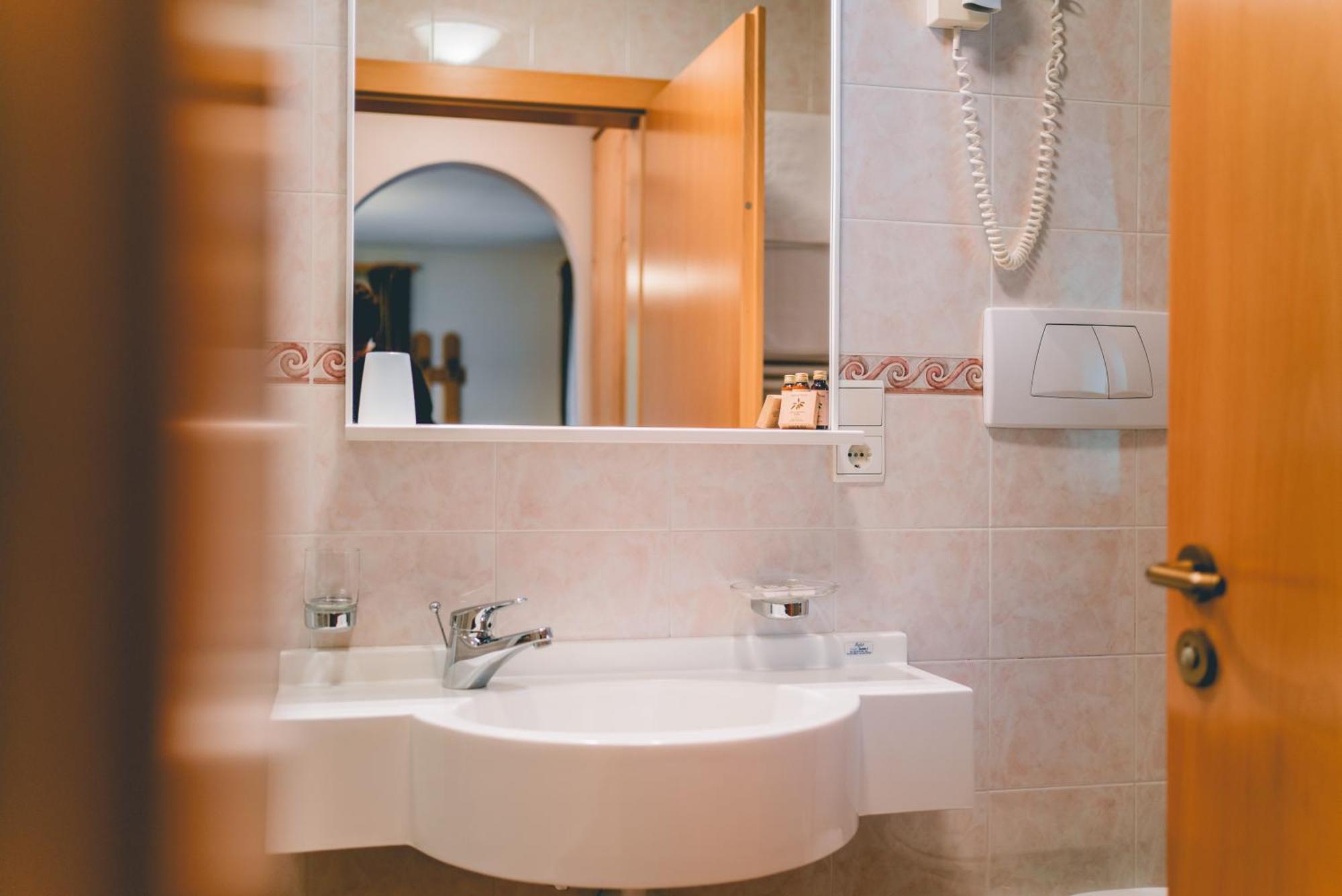 Garni Hotel Belalp Santa Cristina Val Gardena Ngoại thất bức ảnh