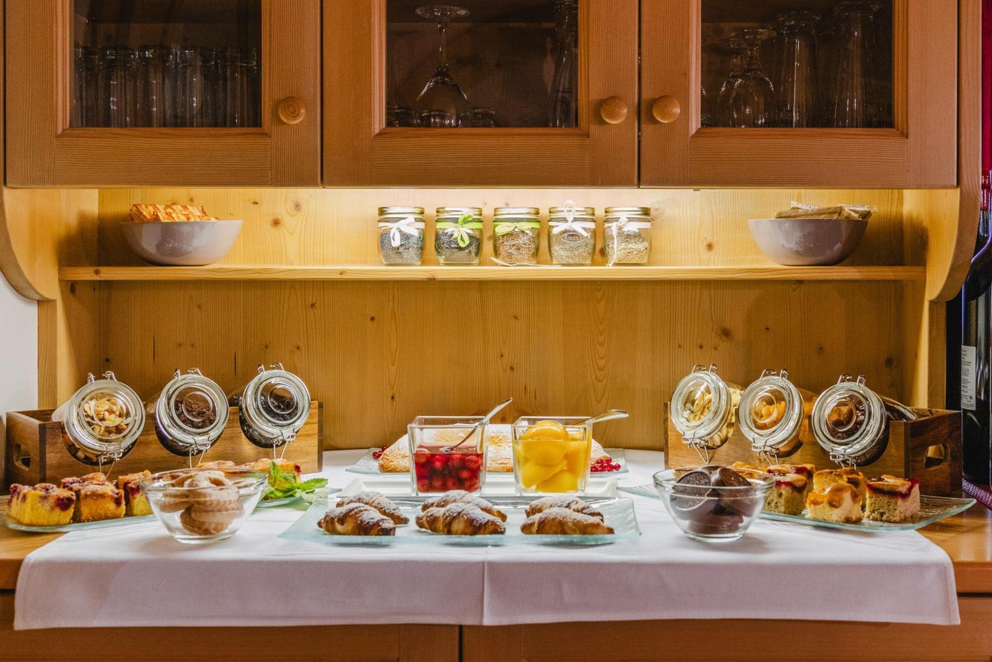 Garni Hotel Belalp Santa Cristina Val Gardena Ngoại thất bức ảnh