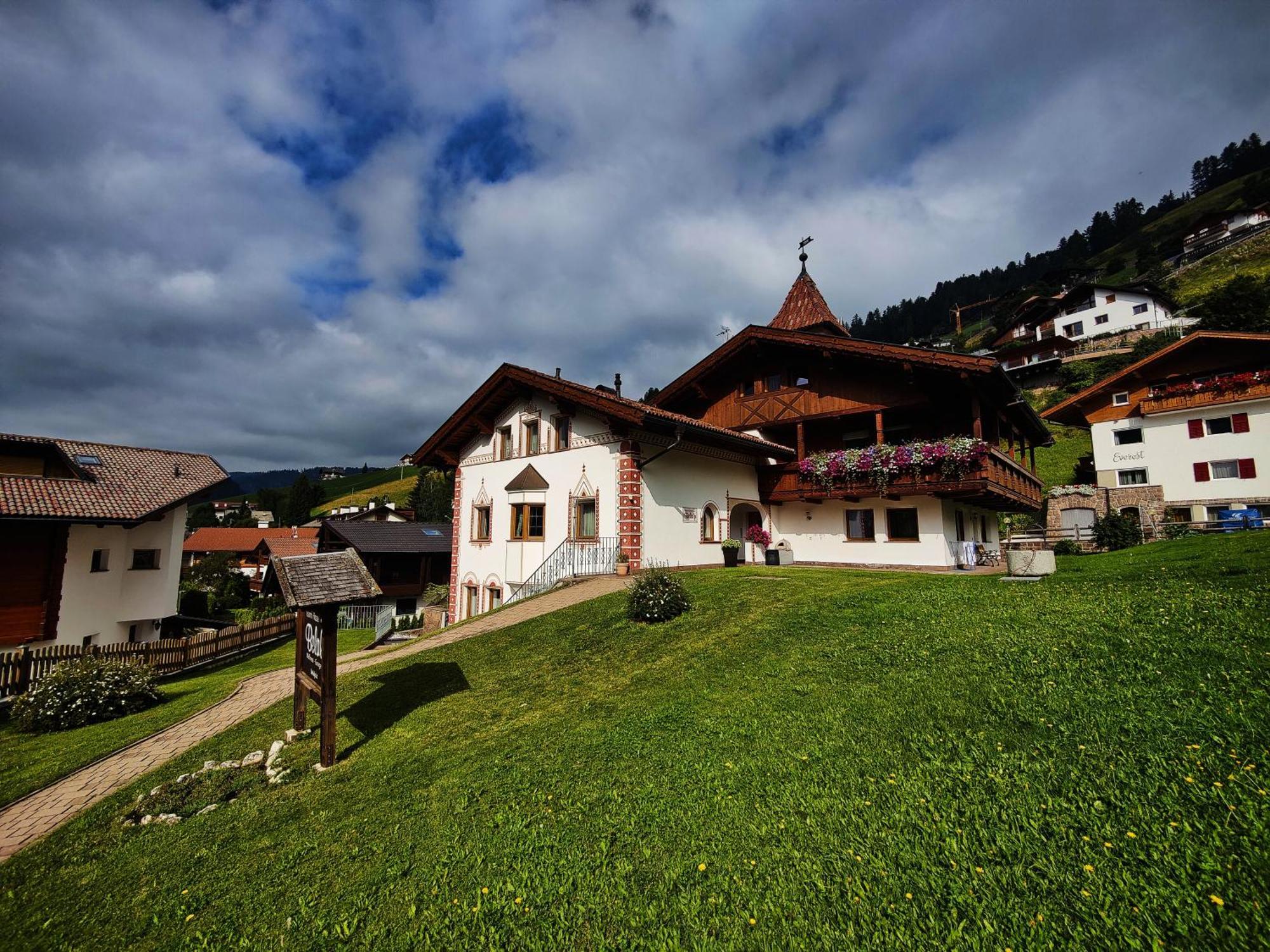 Garni Hotel Belalp Santa Cristina Val Gardena Ngoại thất bức ảnh